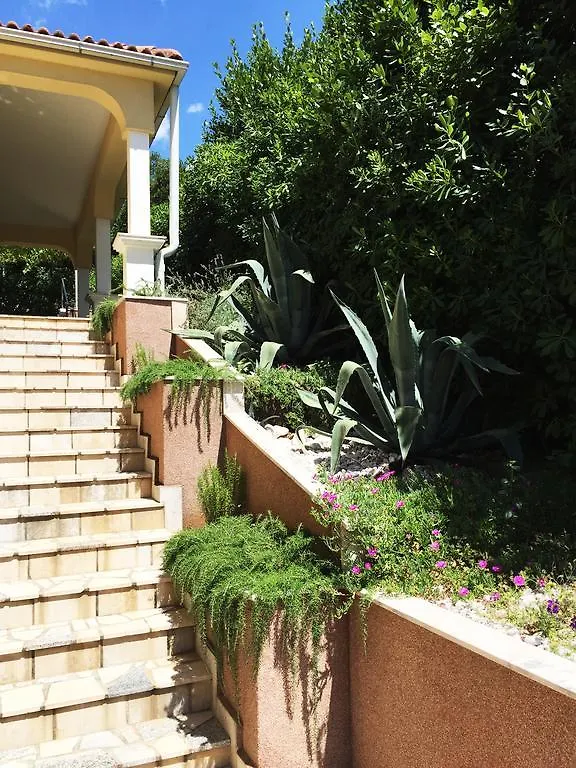 Apartments Villa Novi Novi Vinodolski